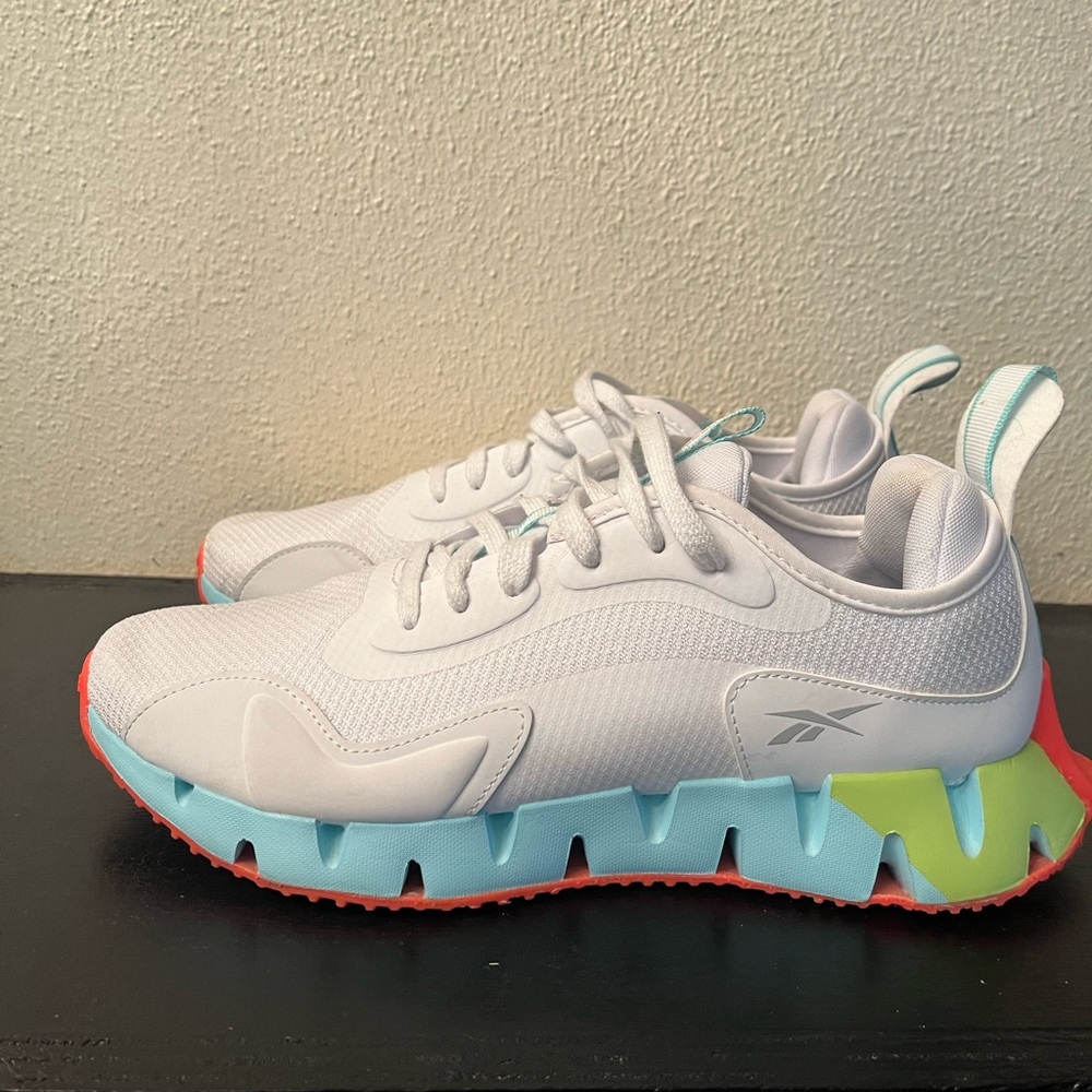Reebok size 11 running shoes new